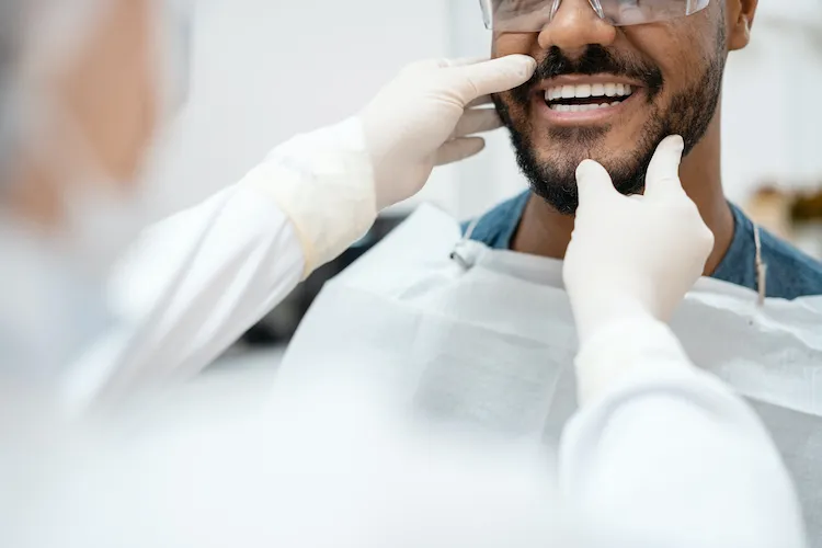 What to Do in a Dental Emergency in Williamsburg, VA